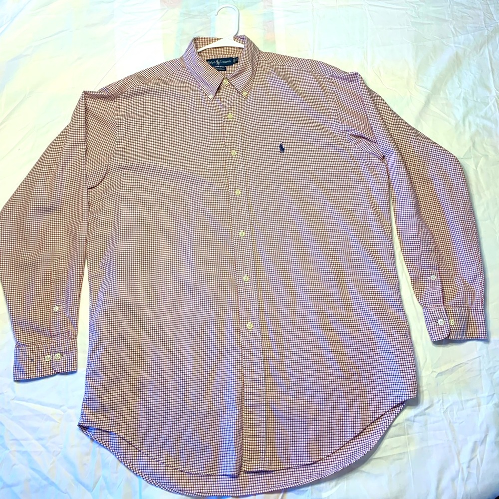 Ralph Lauren men’s Yarmouth 100% cotton long sleeve dress shirt.